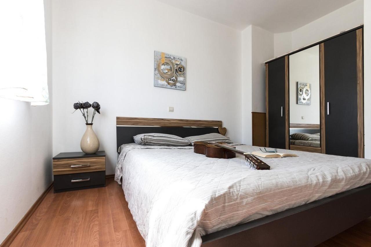 Apartment Carmen Pula Bagian luar foto