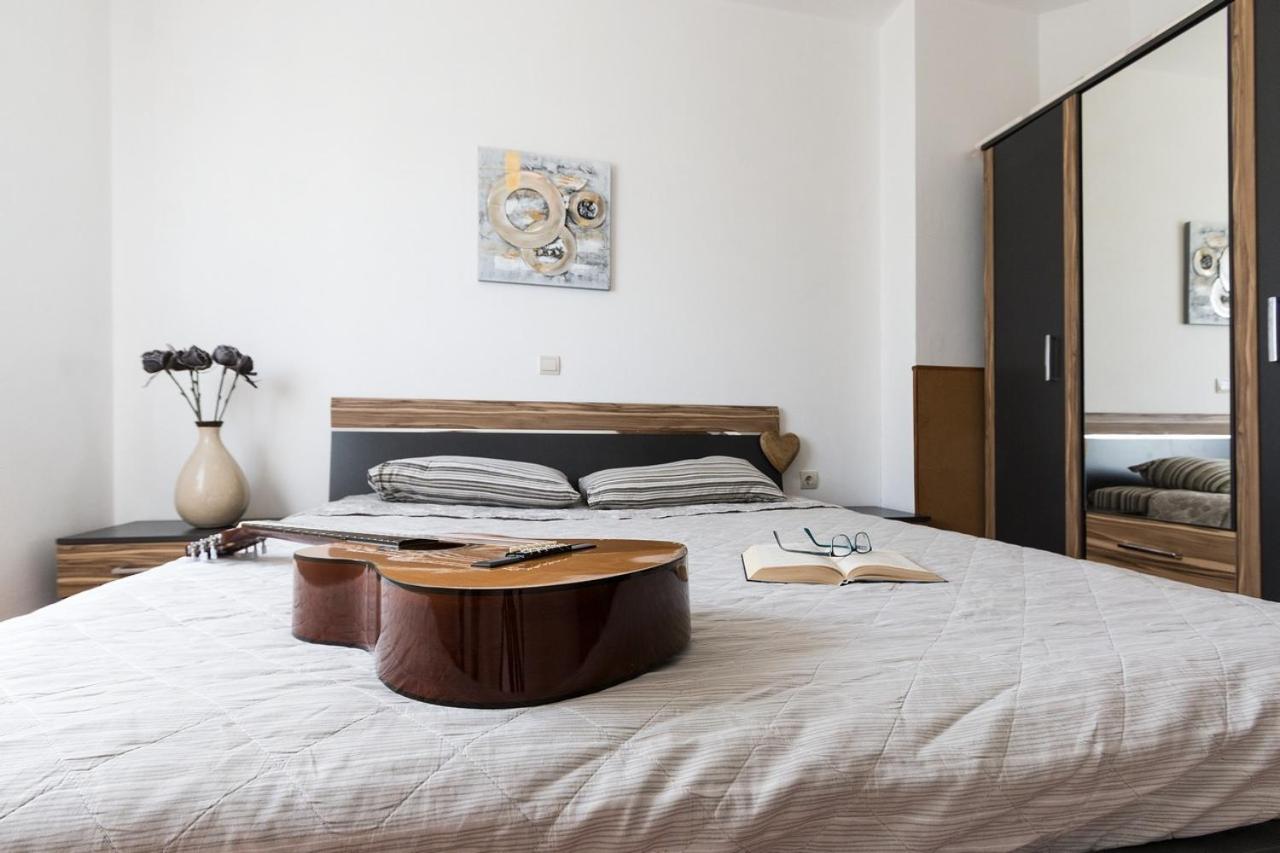 Apartment Carmen Pula Bagian luar foto